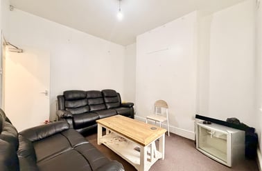 Forest Grove, Arboretum, Nottingham - Image 2